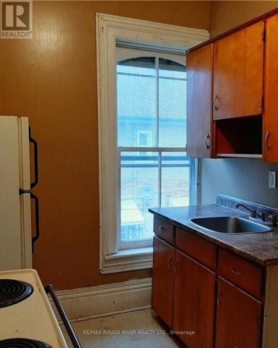 Multi-family at 51- 47 Lafayette Avenue Avenue, Peterborough (Town Ward 3), Ontario - Photo 2 - RE/MAX Garden City Realty