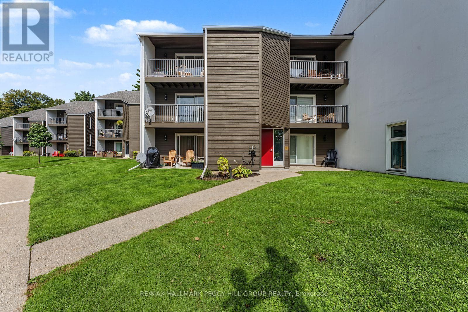 215- 1102 Horseshoe Valley Road