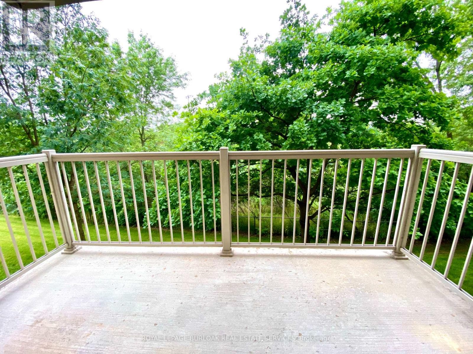 209- 1450 Bishops Gate