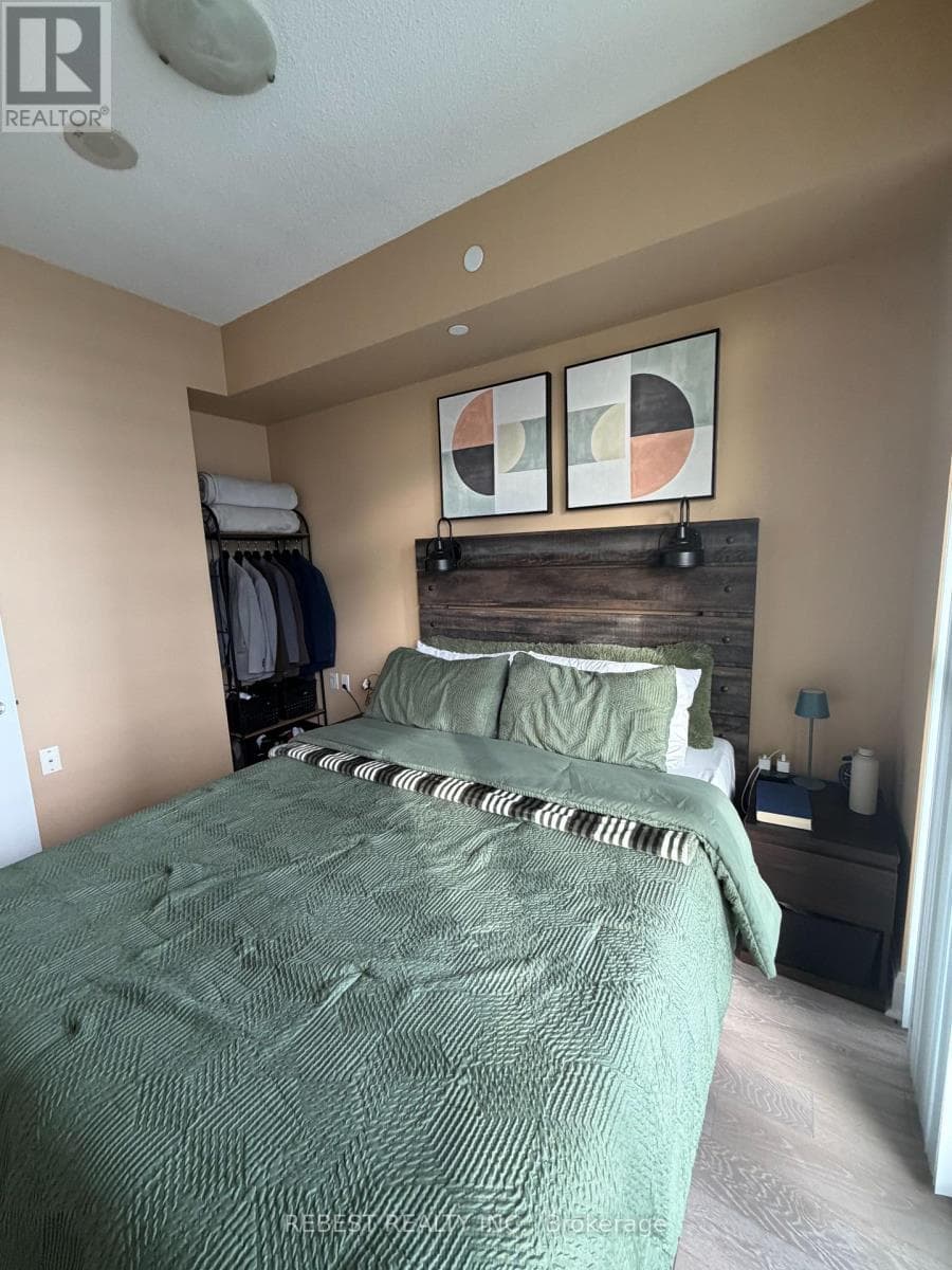 Single Family at 3302- 33 Shore Breeze Drive, Toronto (Mimico), Ontario - Photo 8 - RE/MAX Garden City Realty