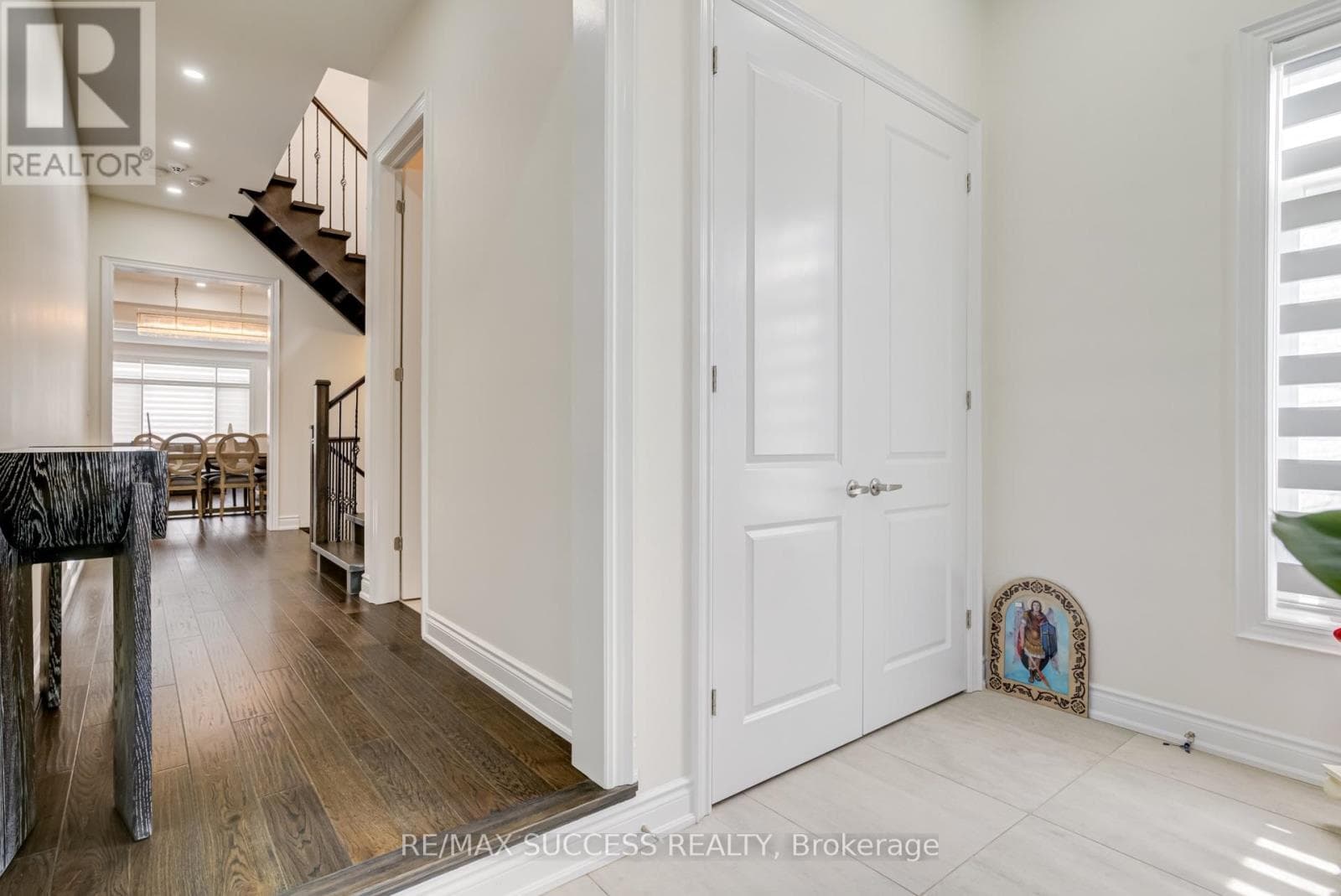 Single Family at 62 Threshing Mill Boulevard, Oakville (GO Glenorchy), Ontario - Photo 6 - RE/MAX Garden City Realty