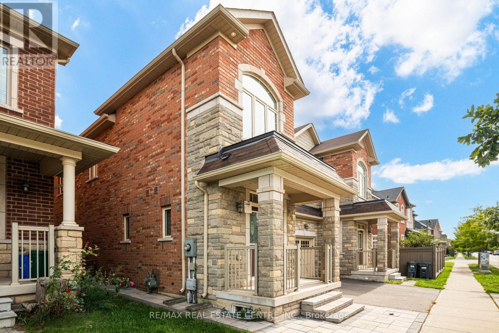 Single Family at 464 George Ryan Avenue, Oakville (JM Joshua Meadows), Ontario - Photo 4 - RE/MAX Garden City Realty