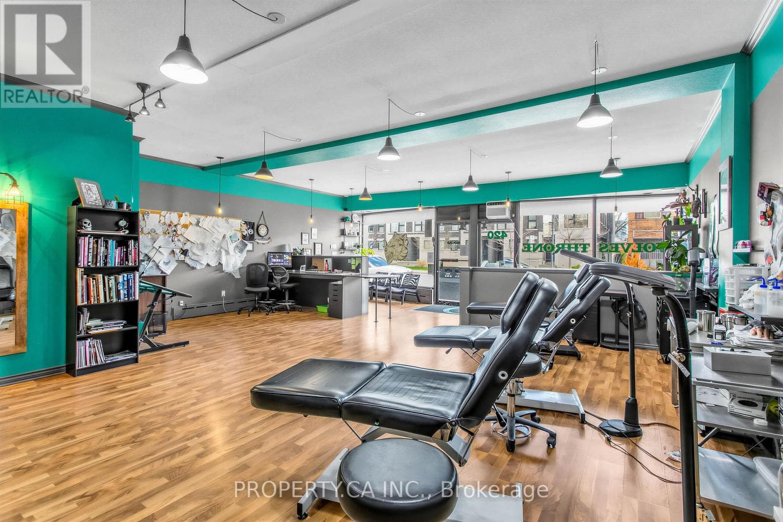 Retail at 420 Royal York Road, Toronto (Mimico), Ontario - Photo 10 - RE/MAX Garden City Realty