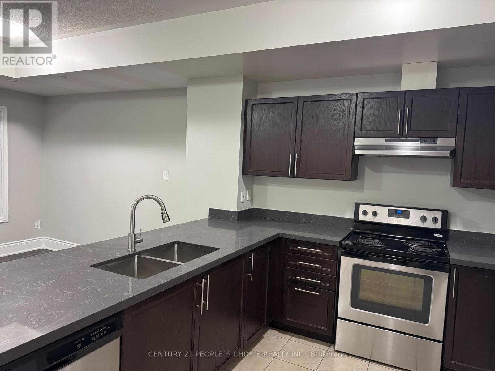 Single Family at 28-04- 2420 Baronwood Drive, Oakville (WM Westmount), Ontario - Photo 6 - RE/MAX Garden City Realty