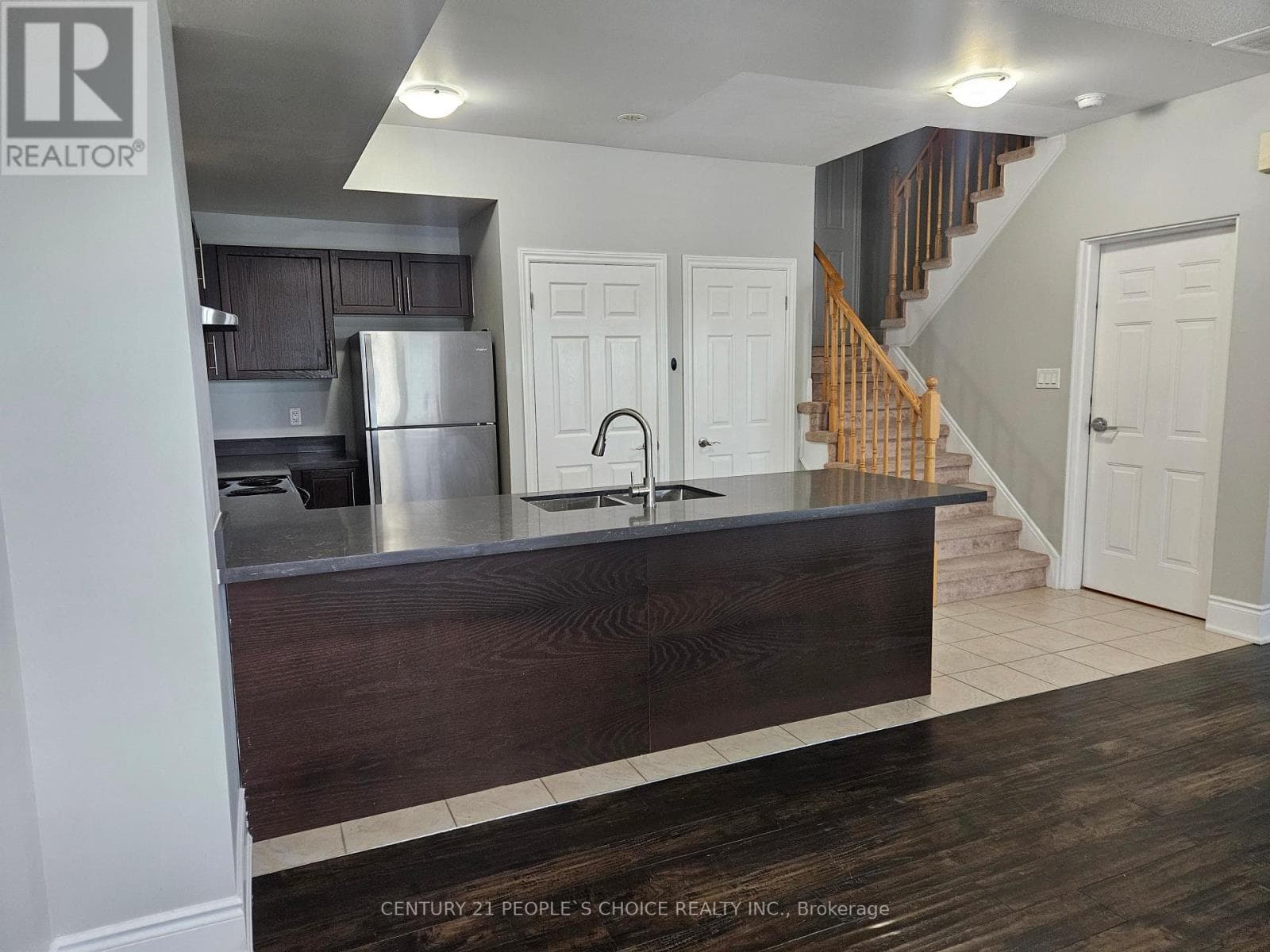 Single Family at 28-04- 2420 Baronwood Drive, Oakville (WM Westmount), Ontario - Photo 5 - RE/MAX Garden City Realty