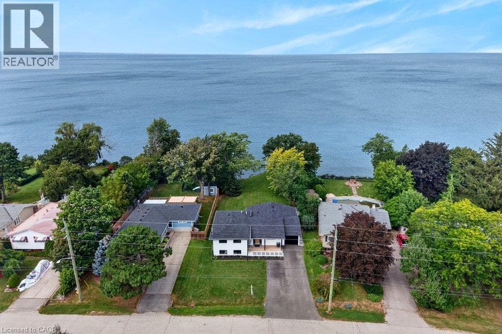90 LAKESIDE Drive