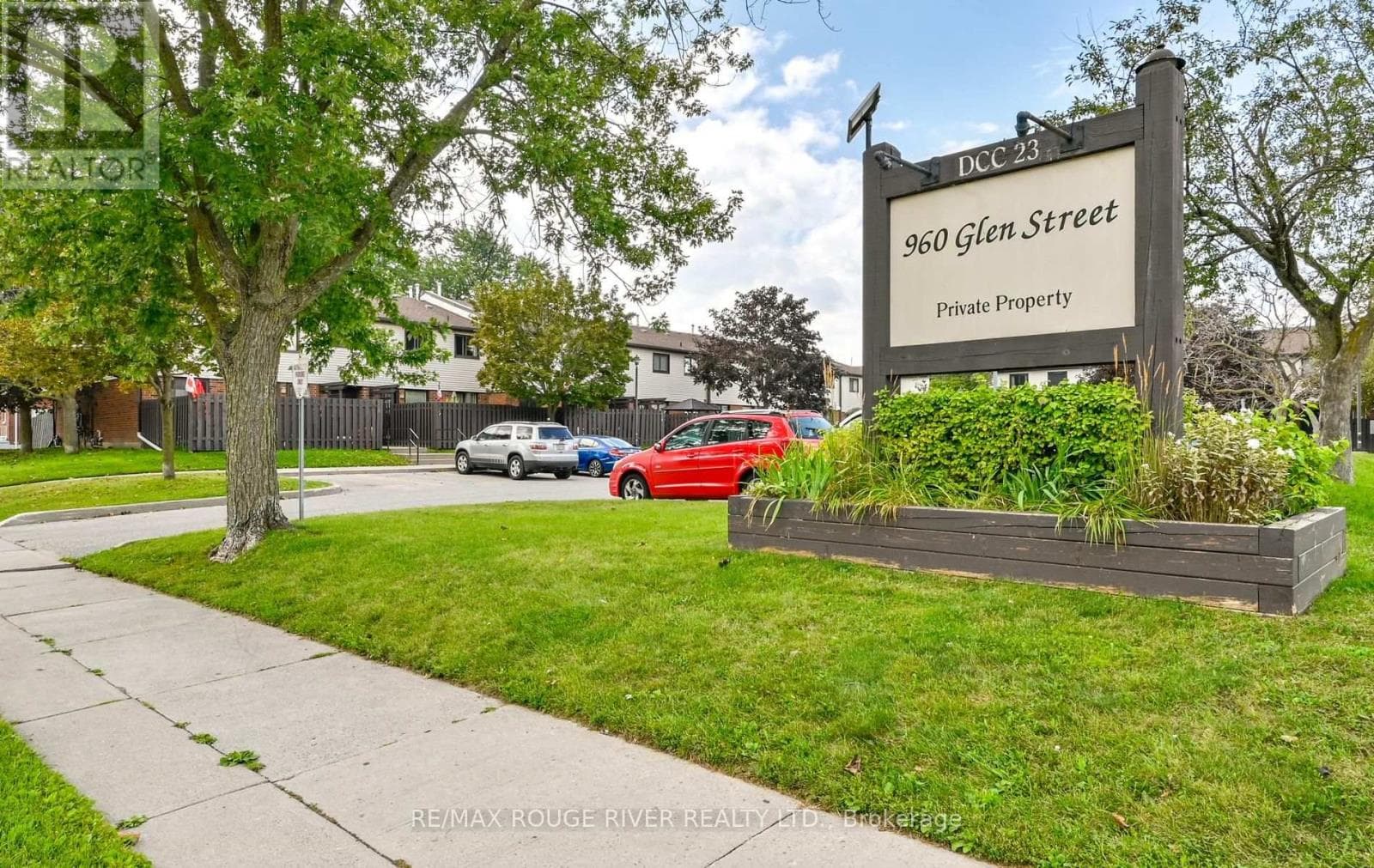 Single Family at 72- 960 Glen Street, Oshawa (Lakeview), Ontario - Photo 2 - RE/MAX Garden City Realty