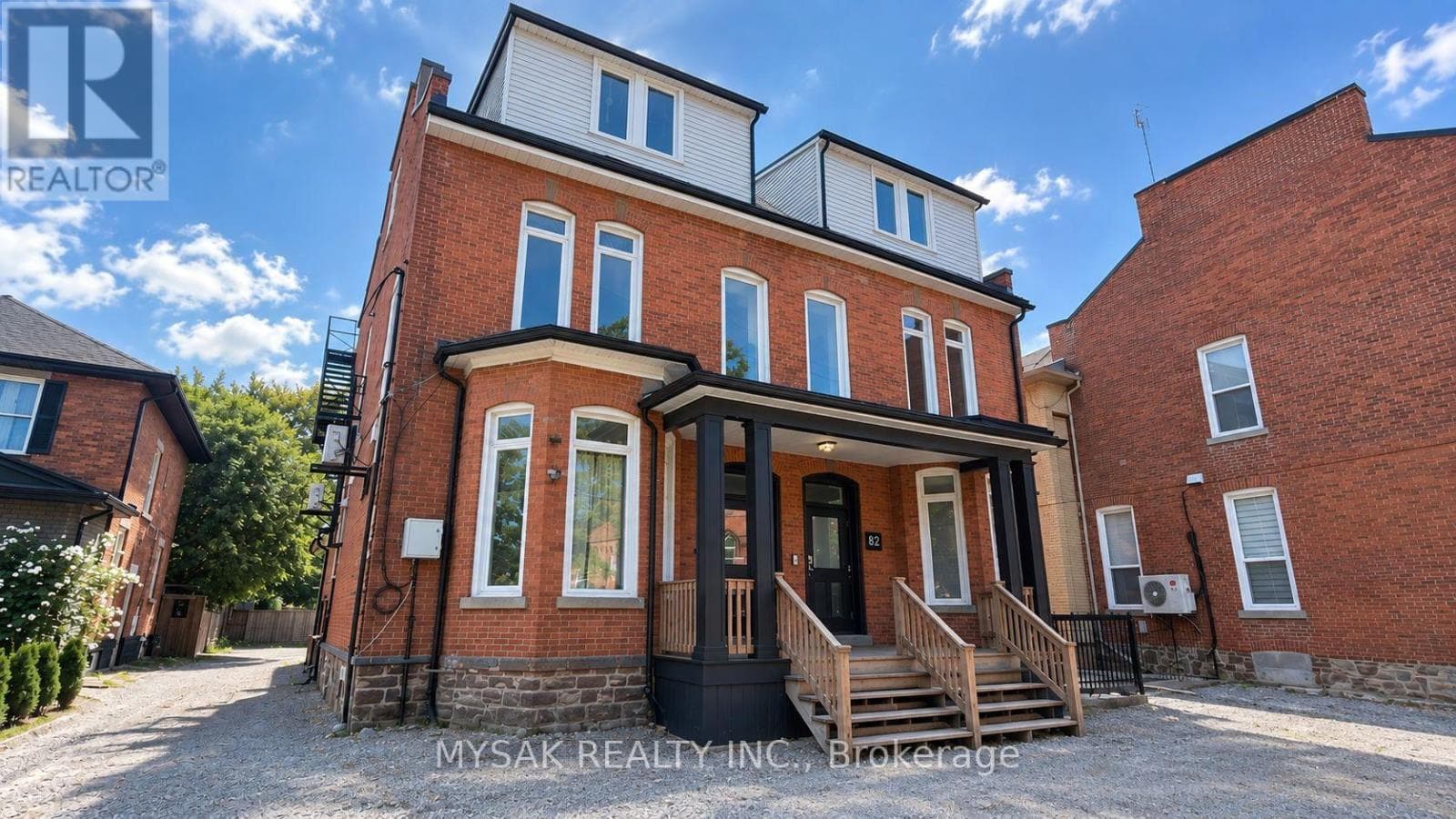 82-84 Welland Avenue