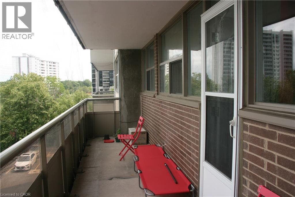 Single Family at 406- 215 GLENRIDGE Avenue, St. Catharines, Ontario - Photo 4 - RE/MAX Garden City Realty