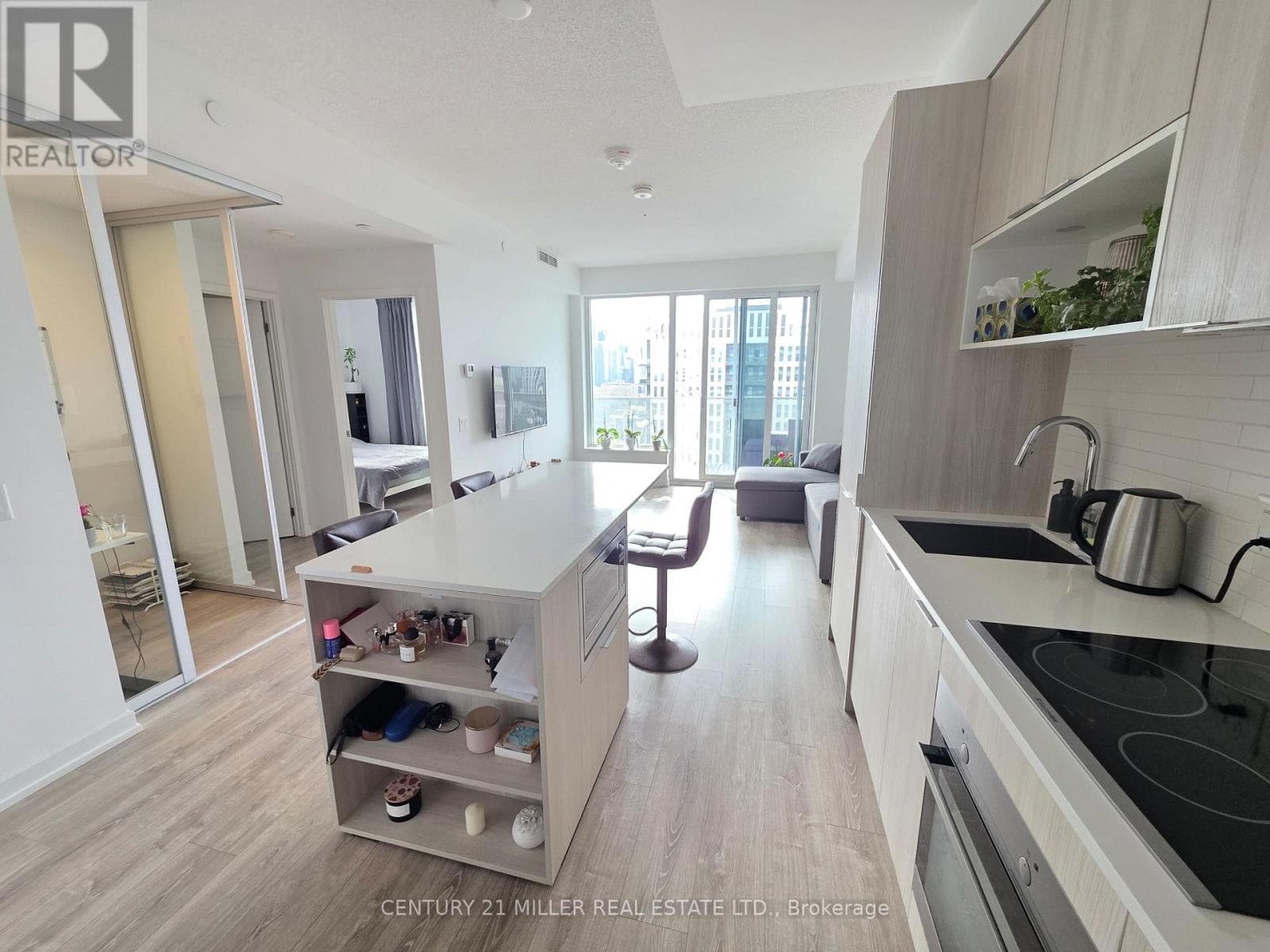 Single Family at 2301- 20 Tubman Avenue, Toronto (Regent Park), Ontario - Photo 7 - RE/MAX Garden City Realty