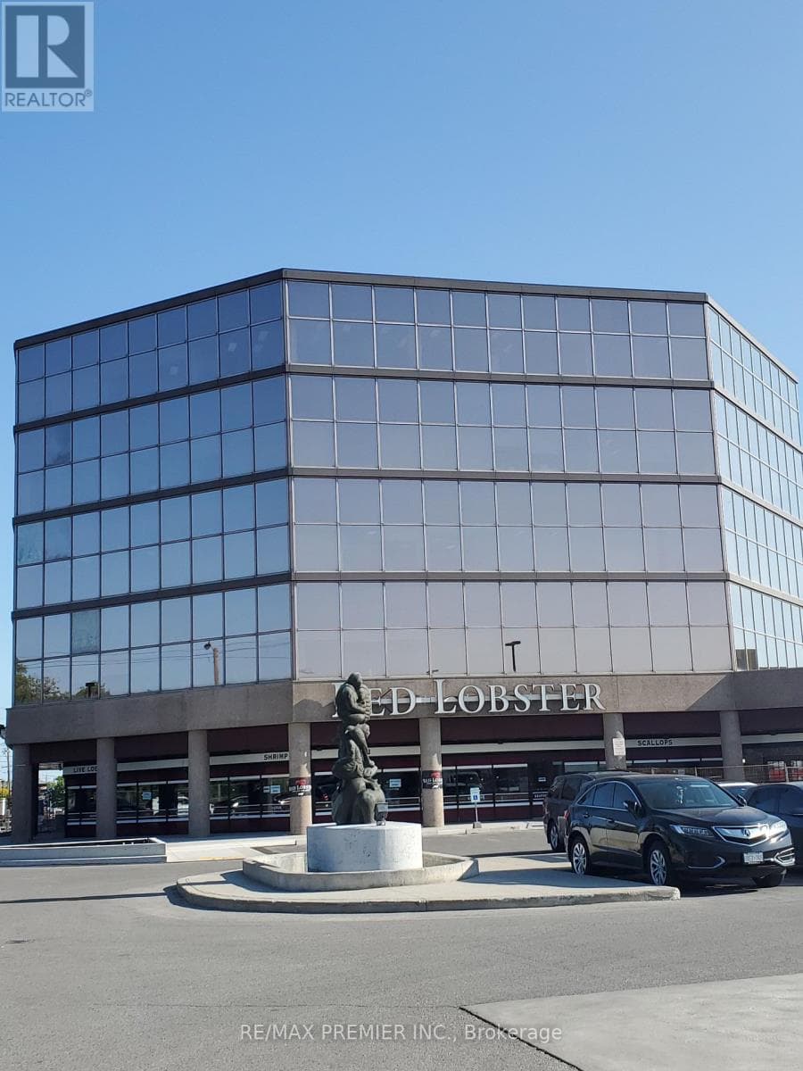 Office at 410- 3200 Dufferin Street, Toronto (Yorkdale-Glen Park), Ontario - Photo 2 - RE/MAX Garden City Realty