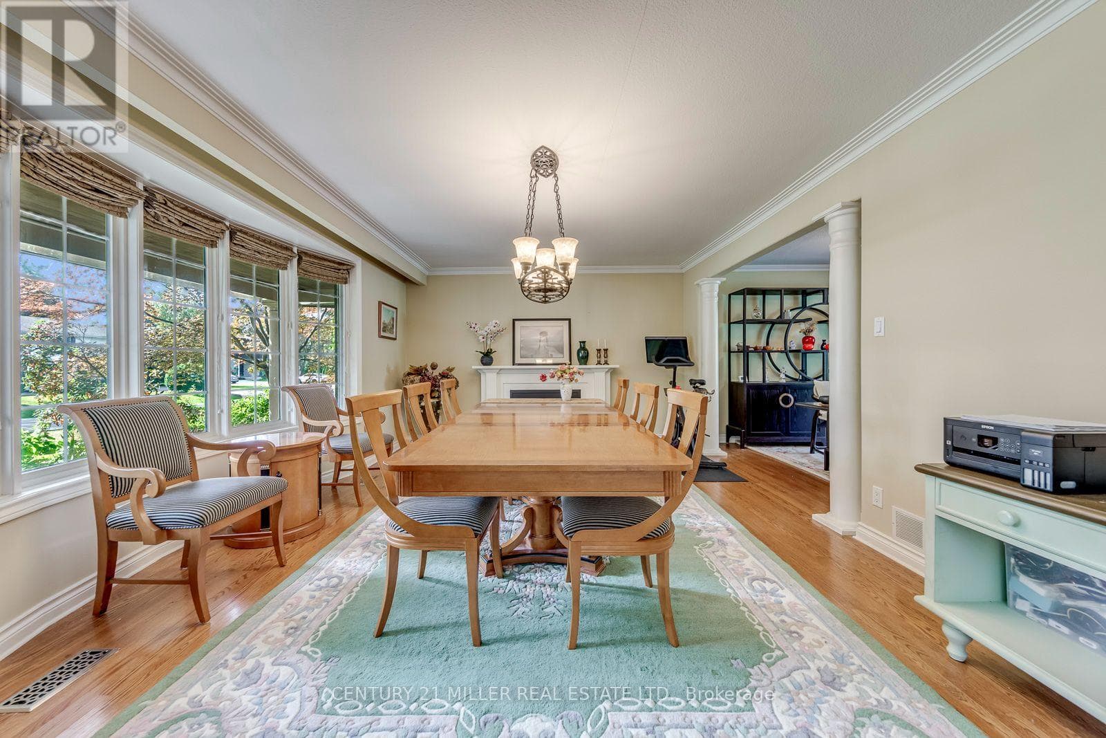 Single Family at 1319 Hillhurst Road, Oakville (MO Morrison), Ontario - Photo 6 - RE/MAX Garden City Realty