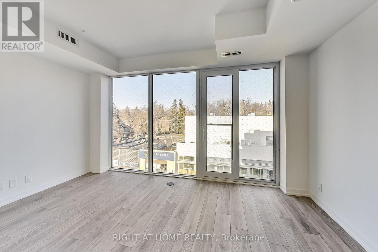 Single Family at 519- 2020 Bathurst Street, Toronto (Humewood-Cedarvale), Ontario - Photo 3 - RE/MAX Garden City Realty