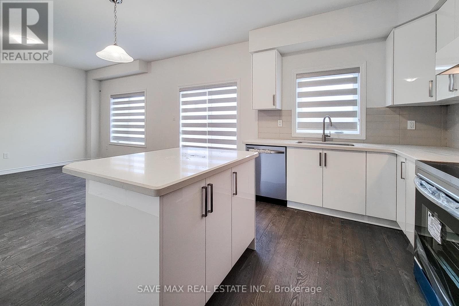 Single Family at 60 Hitchman Street, Brant (Paris), Ontario - Photo 10 - RE/MAX Garden City Realty