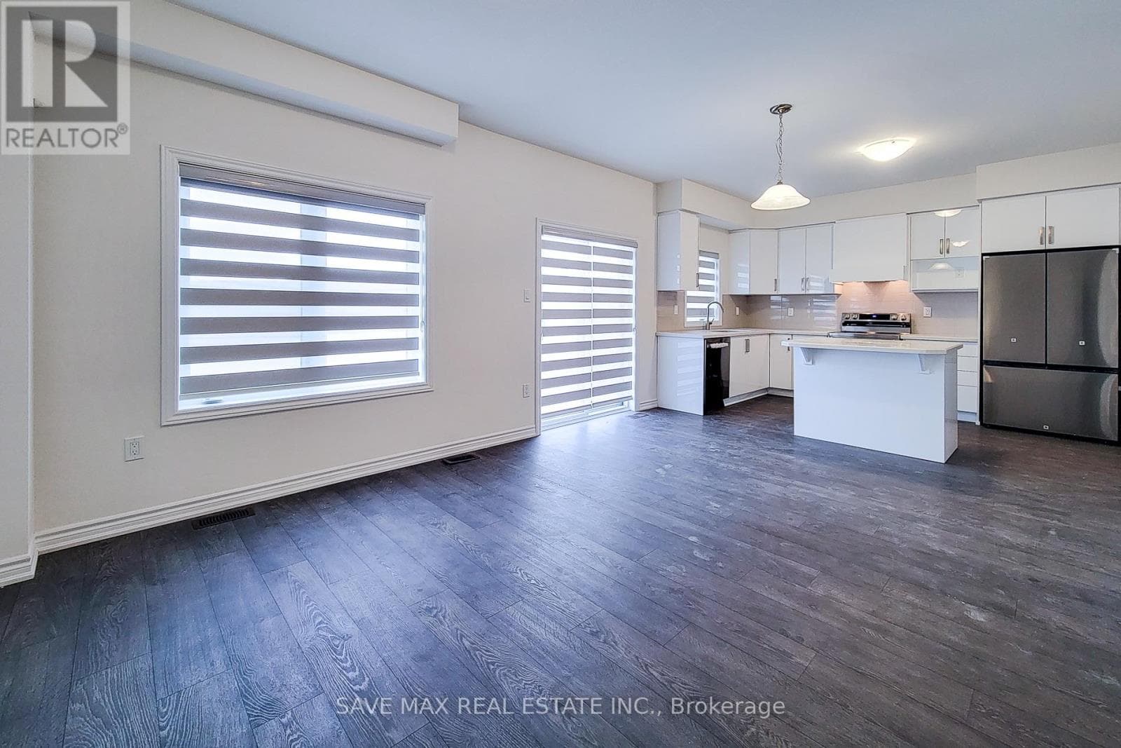 Single Family at 60 Hitchman Street, Brant (Paris), Ontario - Photo 5 - RE/MAX Garden City Realty