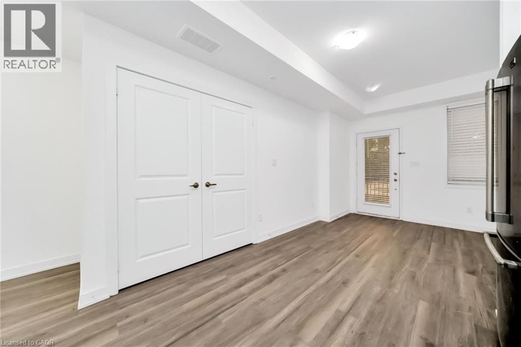 Single Family at 60- 60 WINSTON PARK Boulevard, Toronto, Ontario - Photo 10 - RE/MAX Garden City Realty