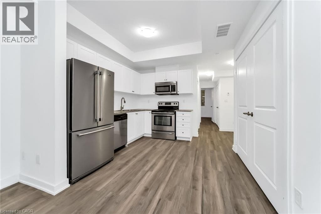 Single Family at 60- 60 WINSTON PARK Boulevard, Toronto, Ontario - Photo 7 - RE/MAX Garden City Realty