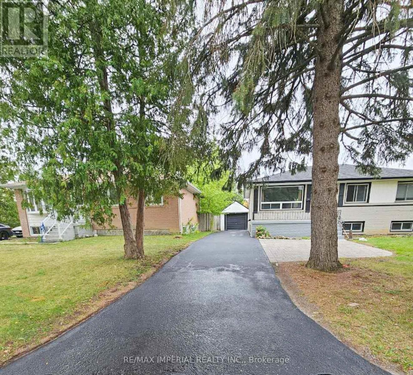 Single Family at Main- 388 Becker Road, Richmond Hill (Crosby), Ontario - Photo 3 - RE/MAX Garden City Realty