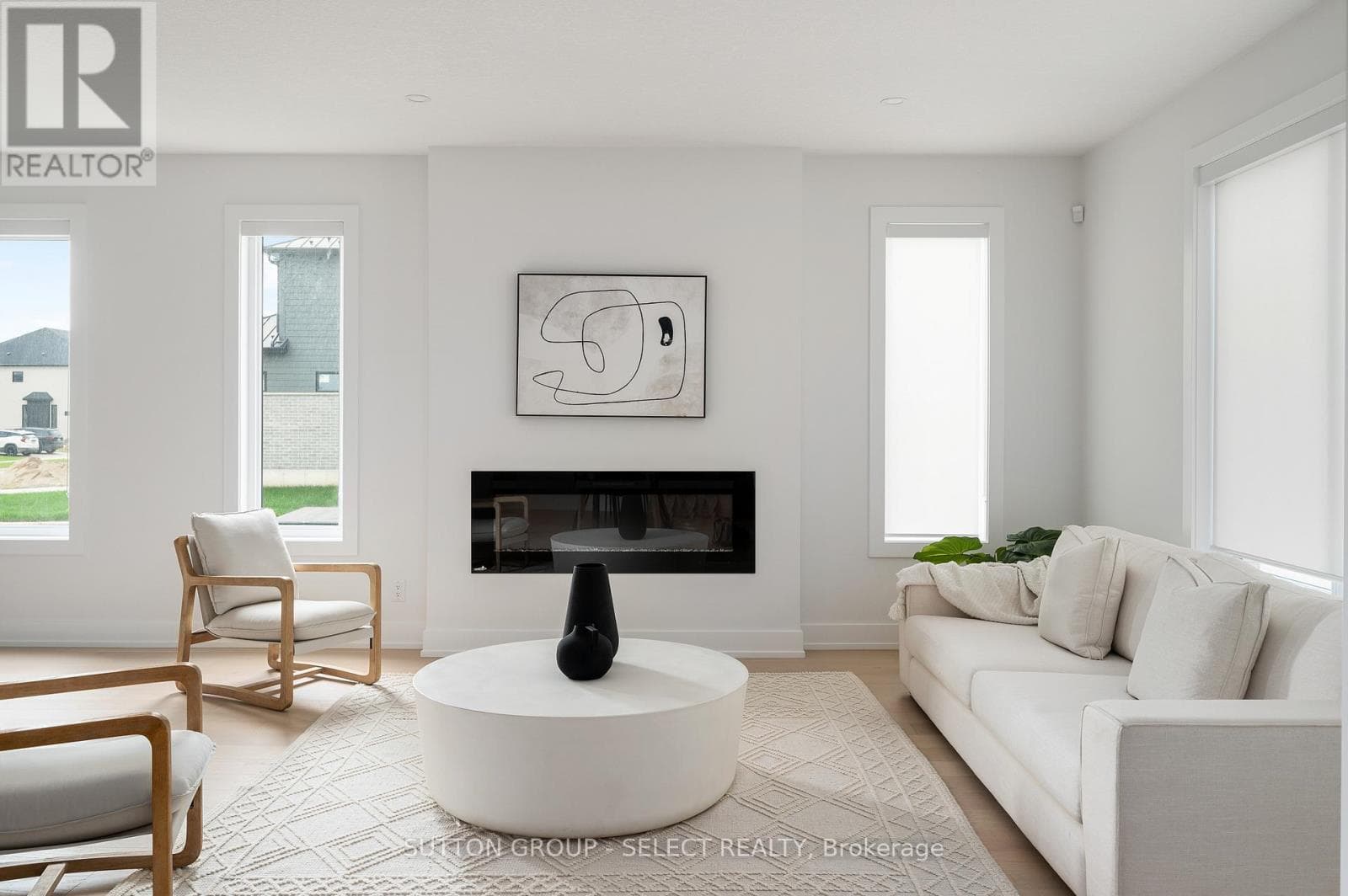 Single Family at 4395 Green Bend Road, London South (South V), Ontario - Photo 7 - RE/MAX Garden City Realty