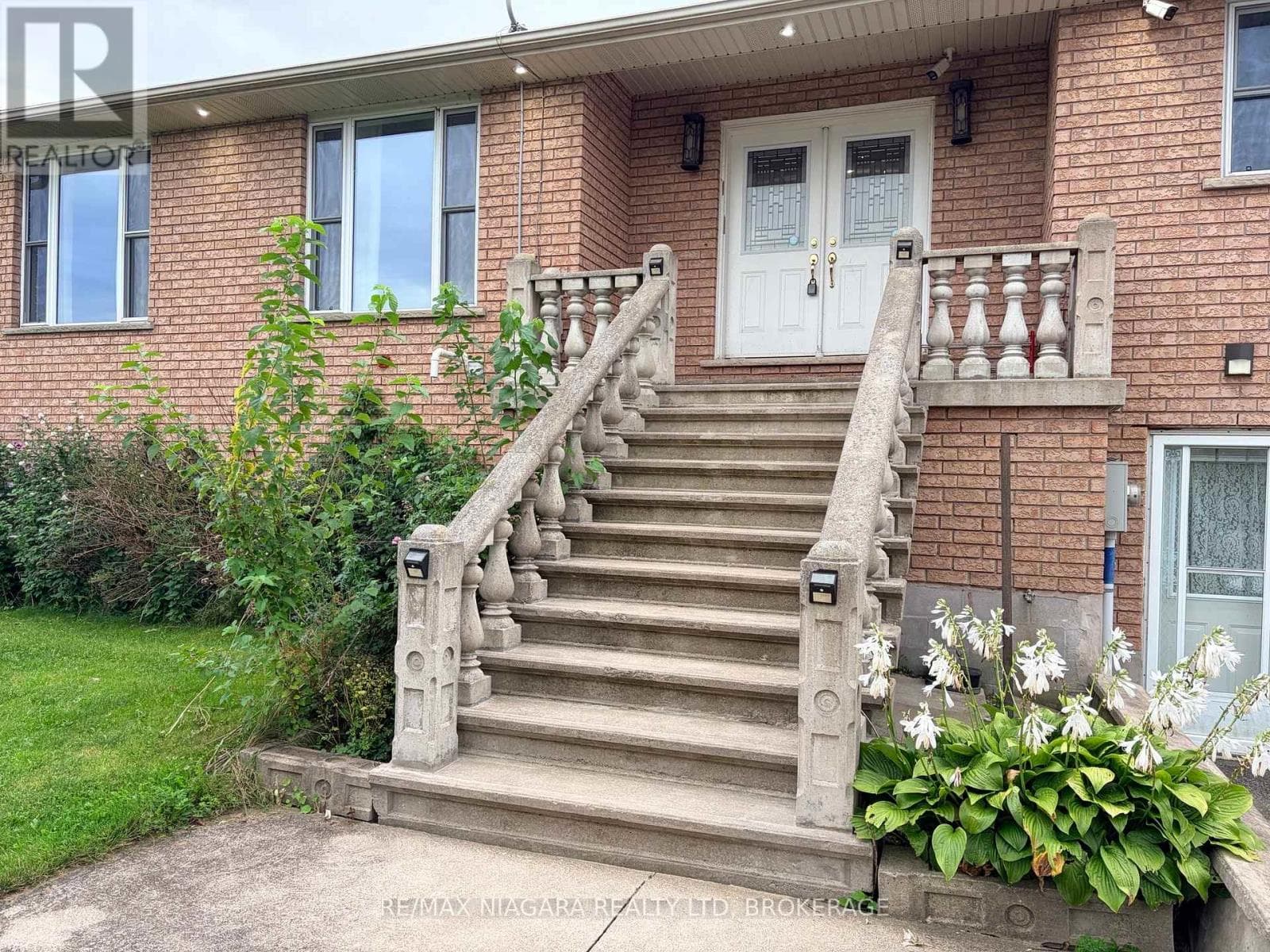 Upper- 1010 FOSS Road