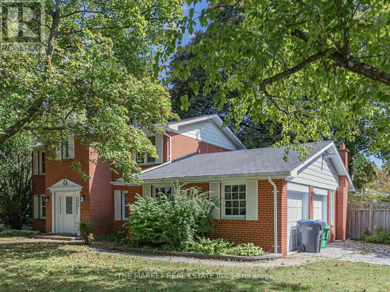 Single Family at 1572 Atrium Court, Mississauga (Sheridan), Ontario - Photo 3 - RE/MAX Garden City Realty