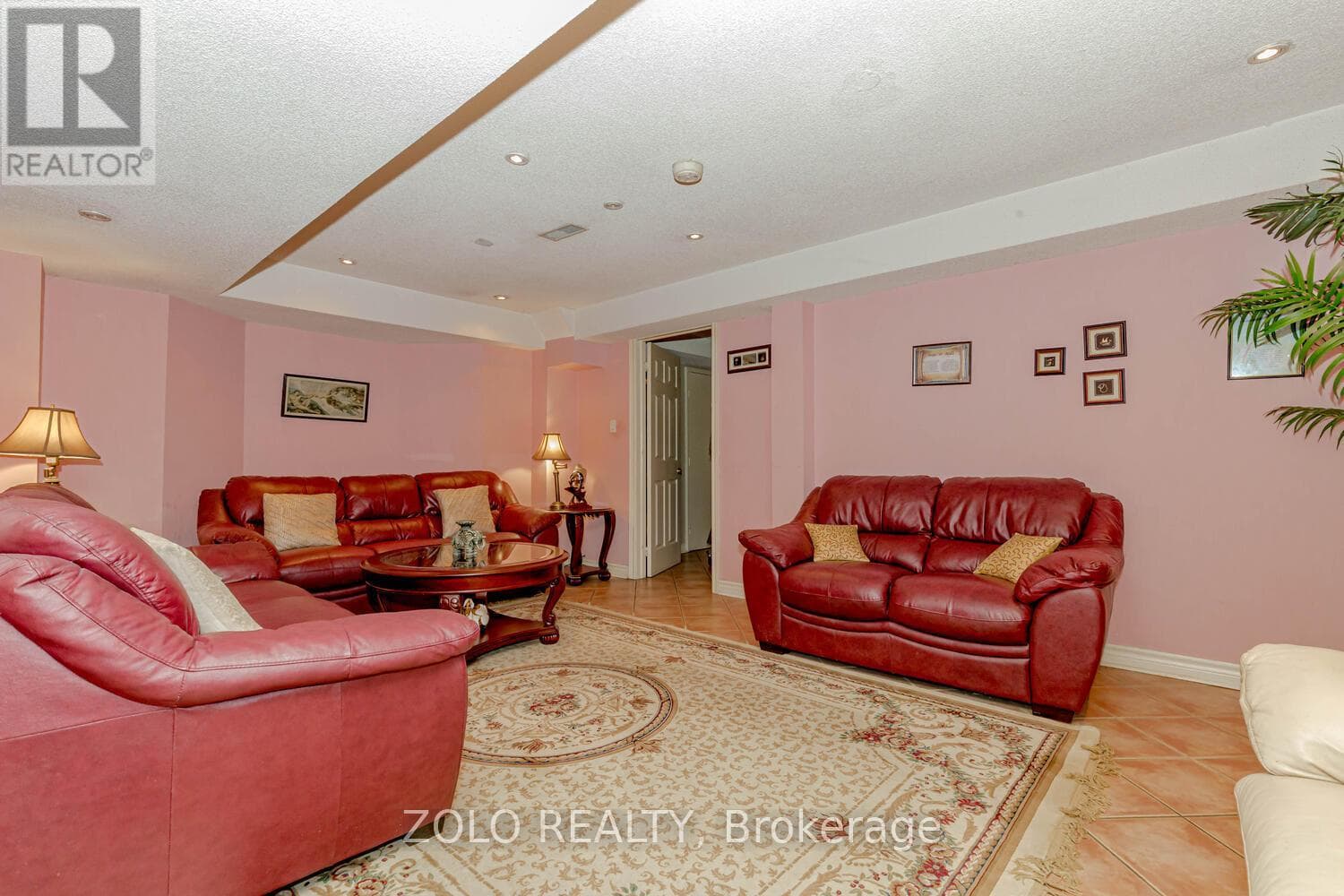 Single Family at 1474 Rosemanor Drive, Mississauga (East Credit), Ontario - Photo 8 - RE/MAX Garden City Realty