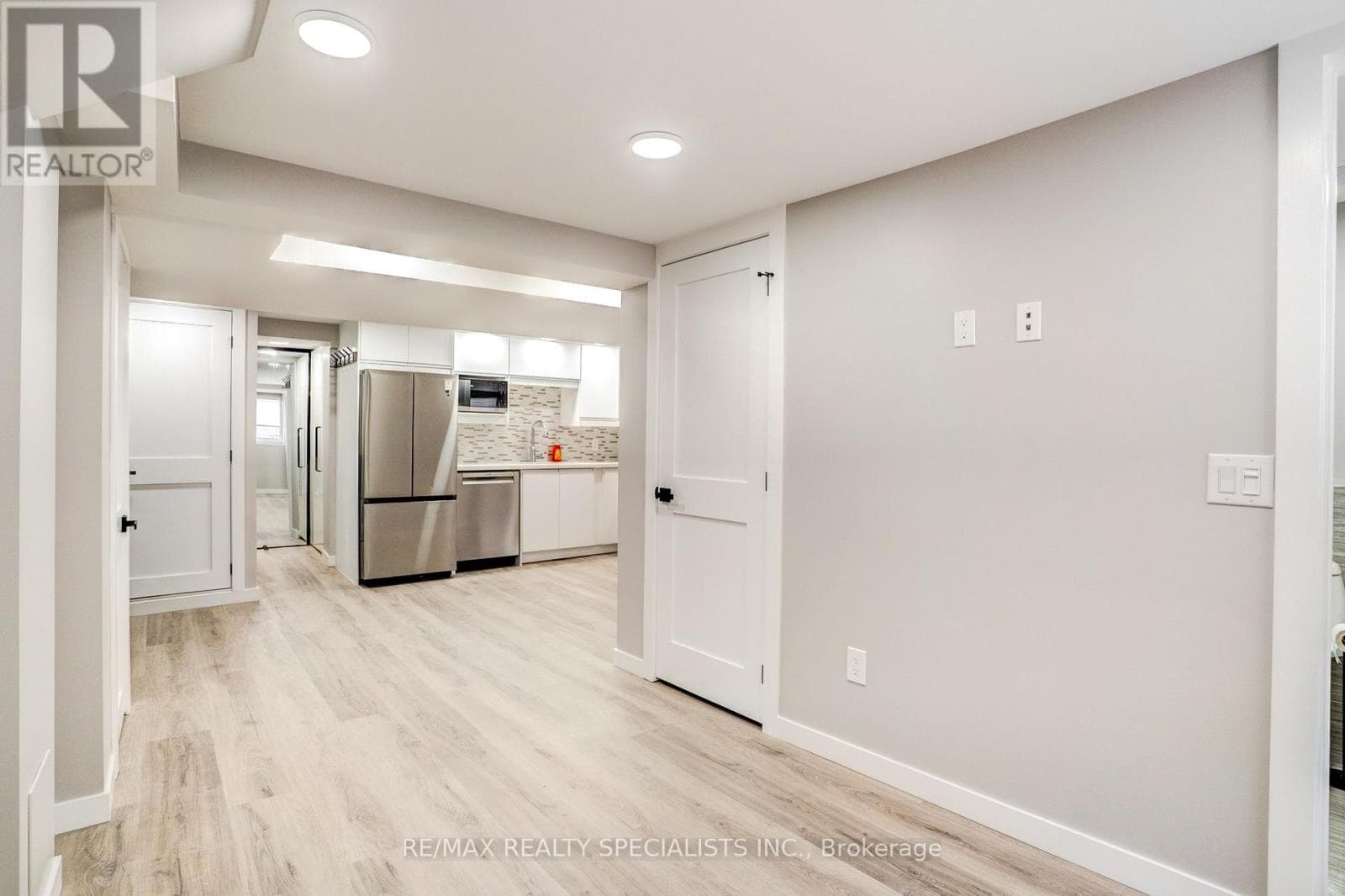 Single Family at Lower- 454 Mayzel Road, Burlington (Brant), Ontario - Photo 7 - RE/MAX Garden City Realty