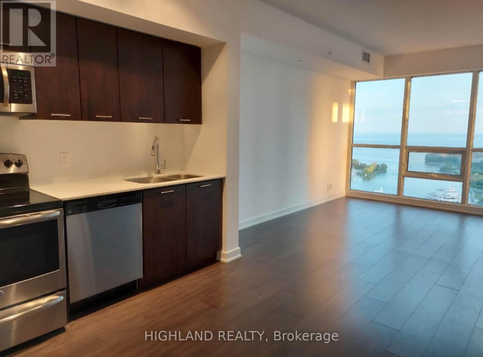 Single Family at 4102- 2200 Lake Shore Boulevard, Toronto (Mimico), Ontario - Photo 4 - RE/MAX Garden City Realty