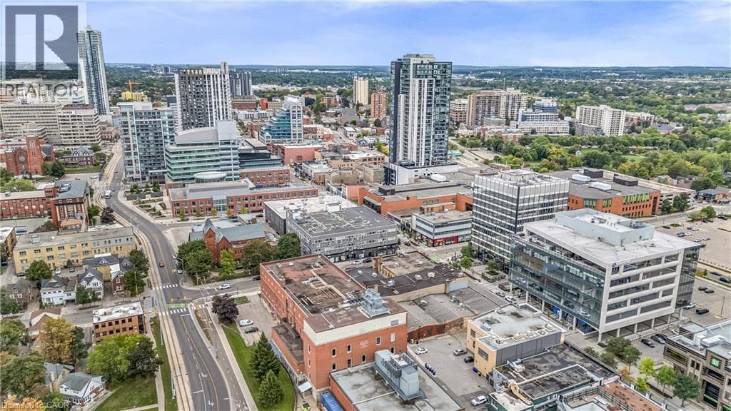 Single Family at 806- 1 VICTORIA Street, Kitchener, Ontario - Photo 5 - RE/MAX Garden City Realty