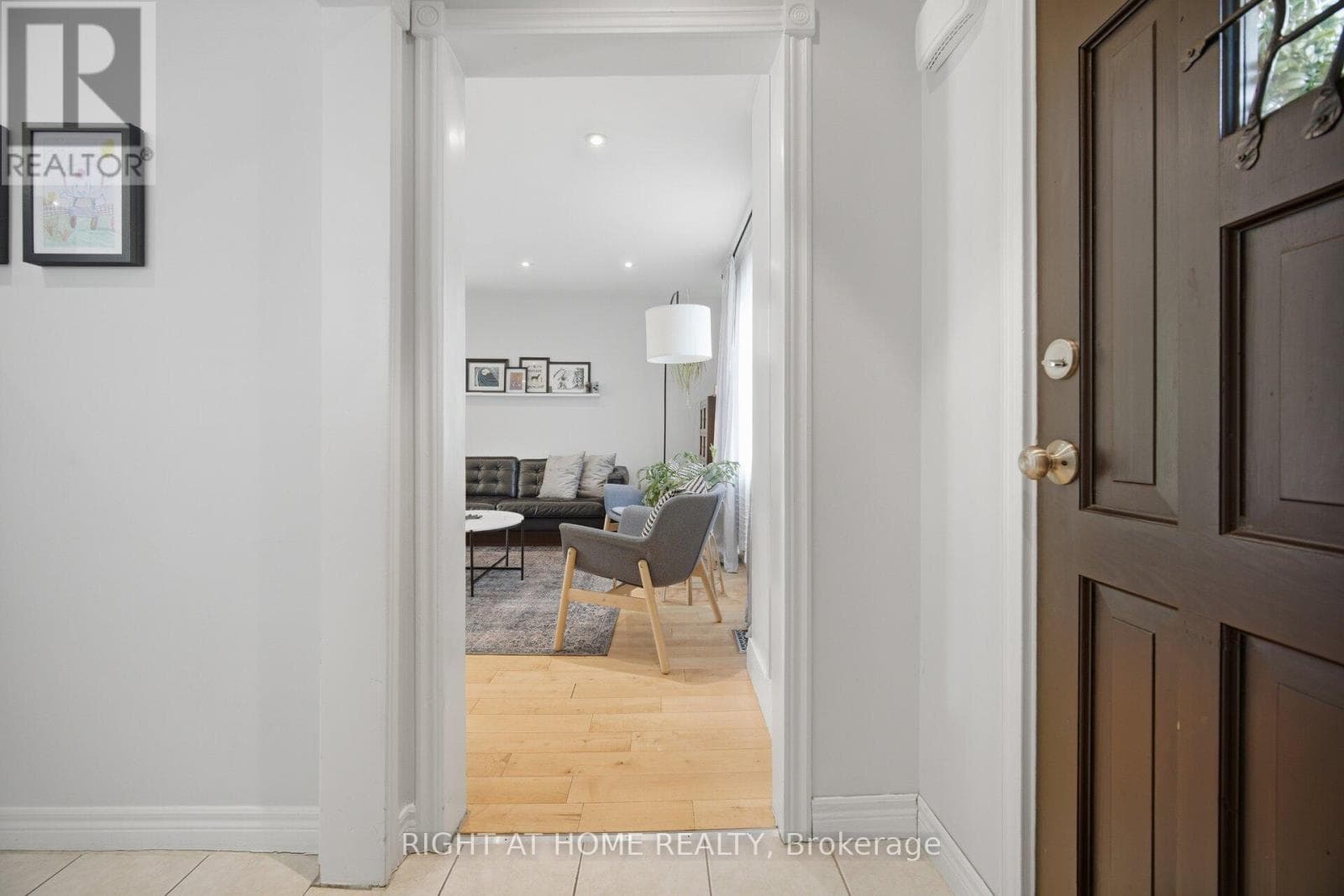 Single Family at 18 Vanbrugh Avenue, Toronto (Birchcliffe-Cliffside), Ontario - Photo 4 - RE/MAX Garden City Realty