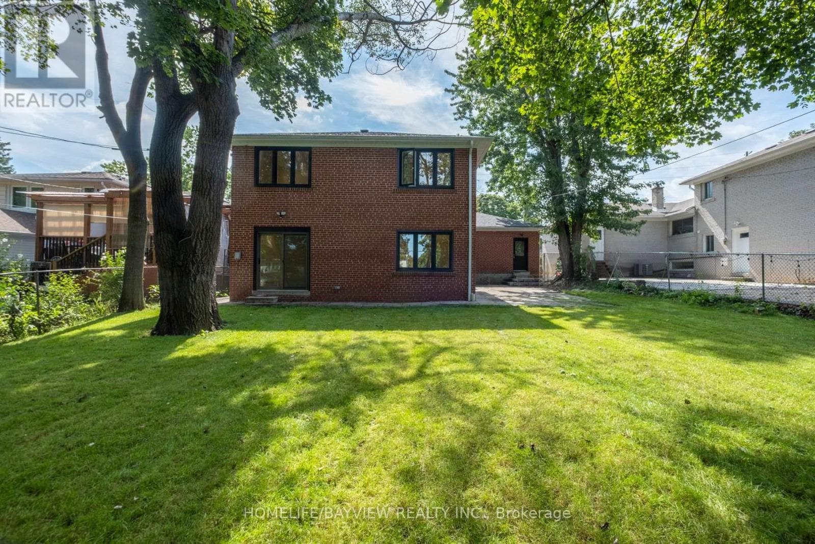 164 Steeles Avenue