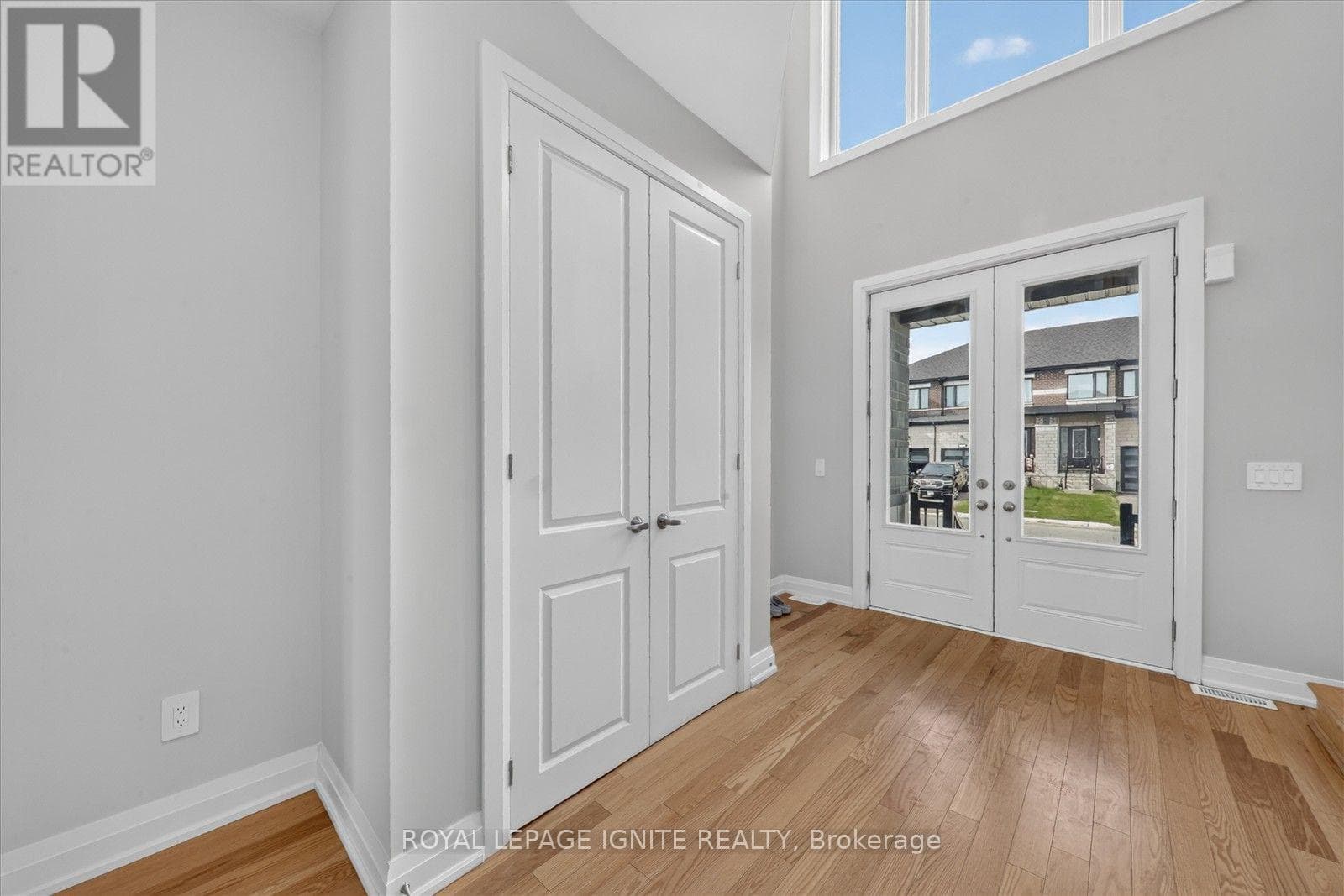 Single Family at 11 Walters Street, Kawartha Lakes (Lindsay), Ontario - Photo 7 - RE/MAX Garden City Realty