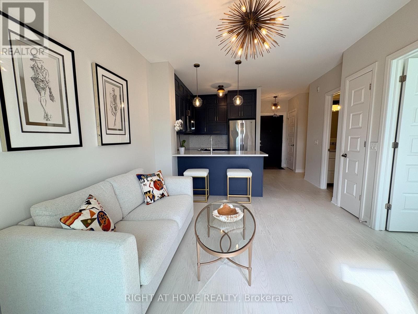 Single Family at 527- 102 GROVEWOOD Common, Oakville (GO Glenorchy), Ontario - Photo 5 - RE/MAX Garden City Realty