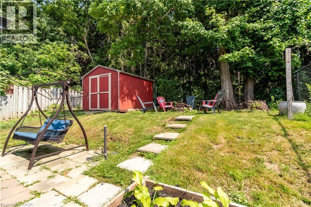 Single Family at 140 ARROWHEAD Crescent, Kitchener, Ontario - Photo 6 - RE/MAX Garden City Realty