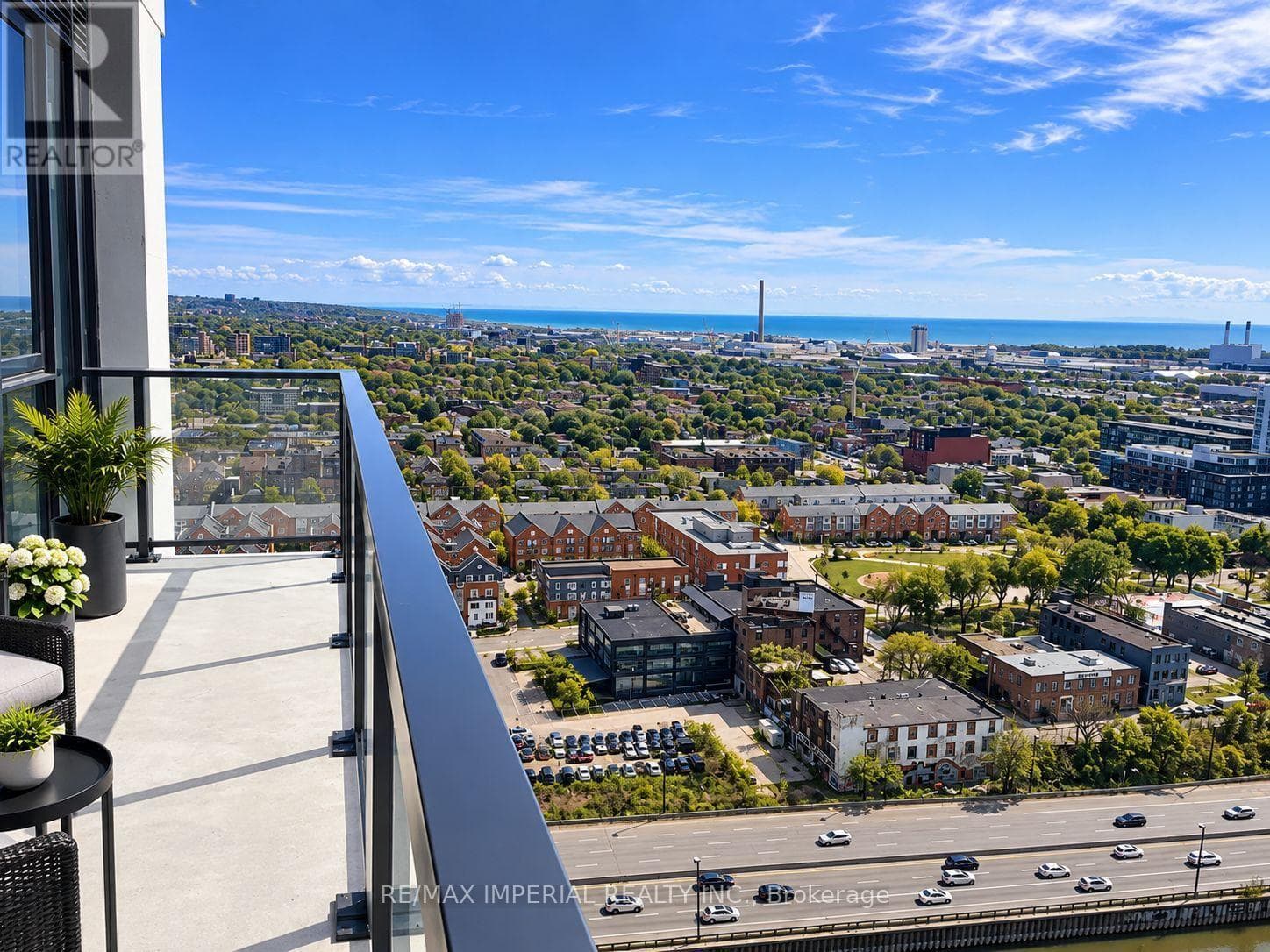 Single Family at 2302- 5 Defries Street, Toronto (Regent Park), Ontario - Photo 5 - RE/MAX Garden City Realty