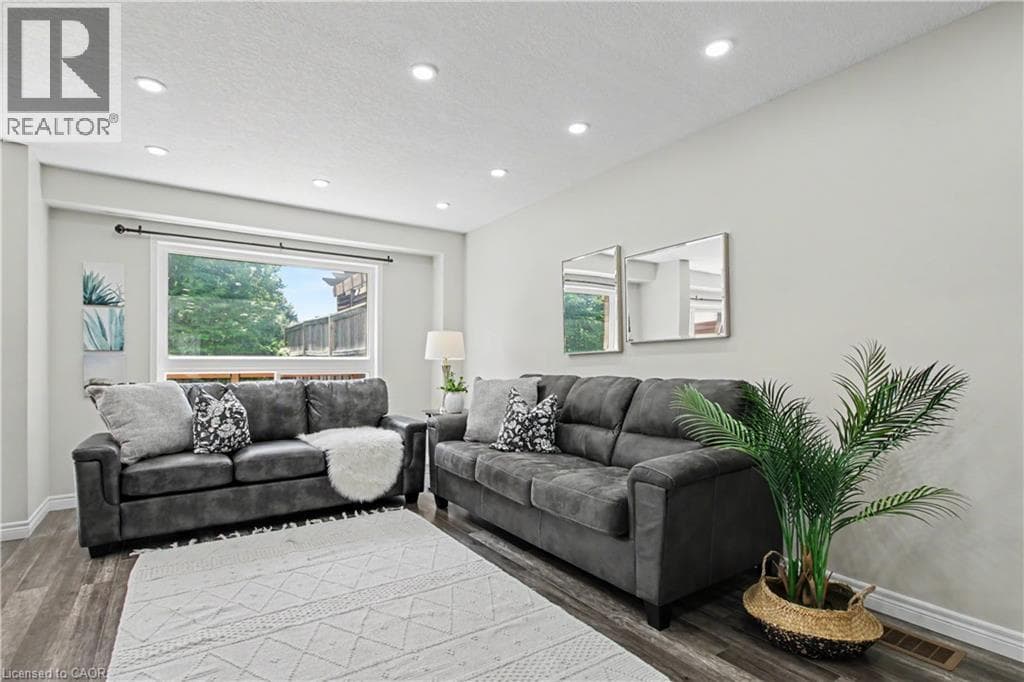 Single Family at 88 BLOOMINGTON Drive, Cambridge, Ontario - Photo 8 - RE/MAX Garden City Realty