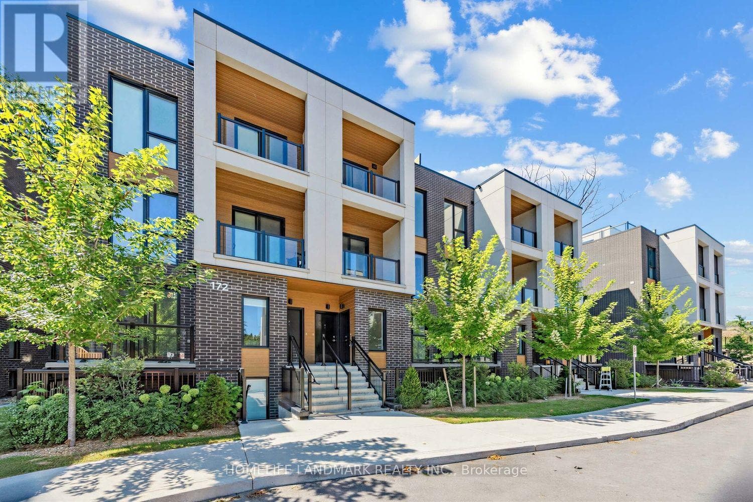 5- 172 Clonmore Drive