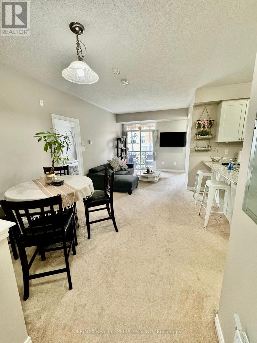 Single Family at 202- 2339 Sawgrass Drive, Oakville (RO River Oaks), Ontario - Photo 4 - RE/MAX Garden City Realty