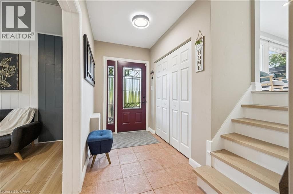 Single Family at 440 MANCHESTER Road, Kitchener, Ontario - Photo 7 - RE/MAX Garden City Realty