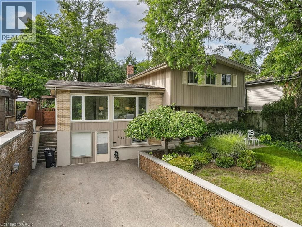Single Family at 440 MANCHESTER Road, Kitchener, Ontario - Photo 2 - RE/MAX Garden City Realty
