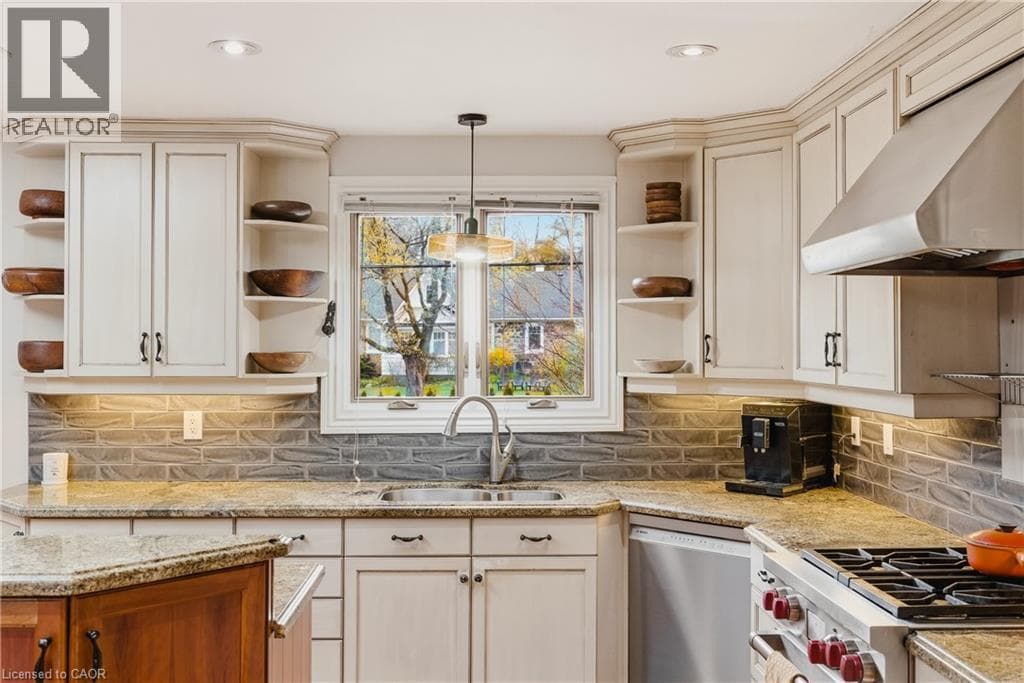 Single Family at 459 LEE Avenue, Waterloo, Ontario - Photo 7 - RE/MAX Garden City Realty