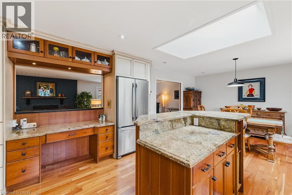 Single Family at 459 LEE Avenue, Waterloo, Ontario - Photo 6 - RE/MAX Garden City Realty
