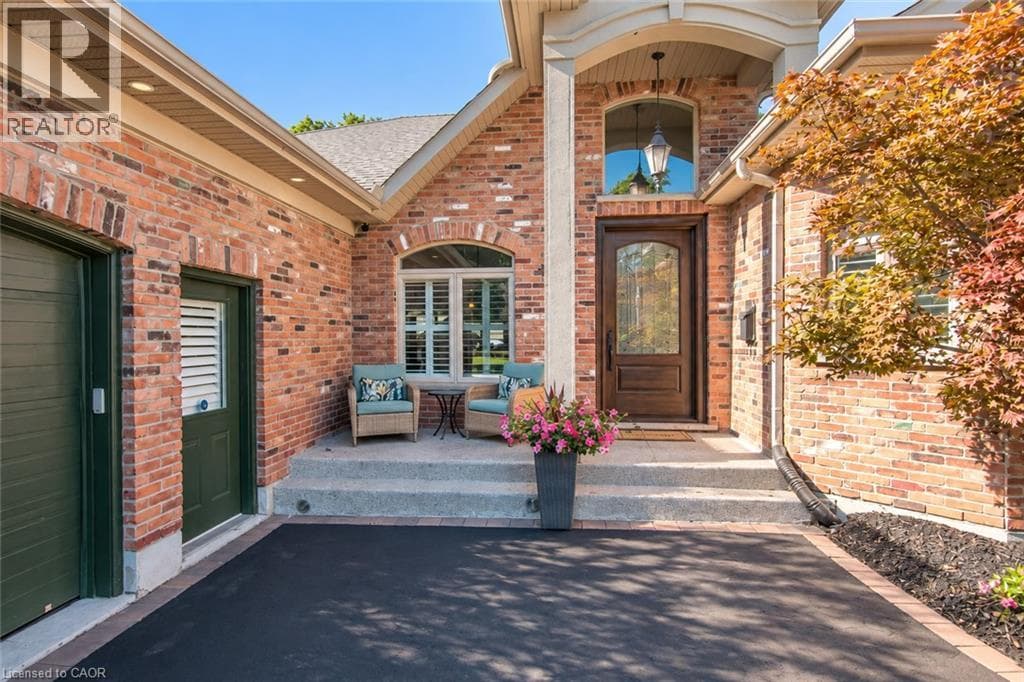 Single Family at 504 PLEASANT BAY Court, Waterloo, Ontario - Photo 2 - RE/MAX Garden City Realty