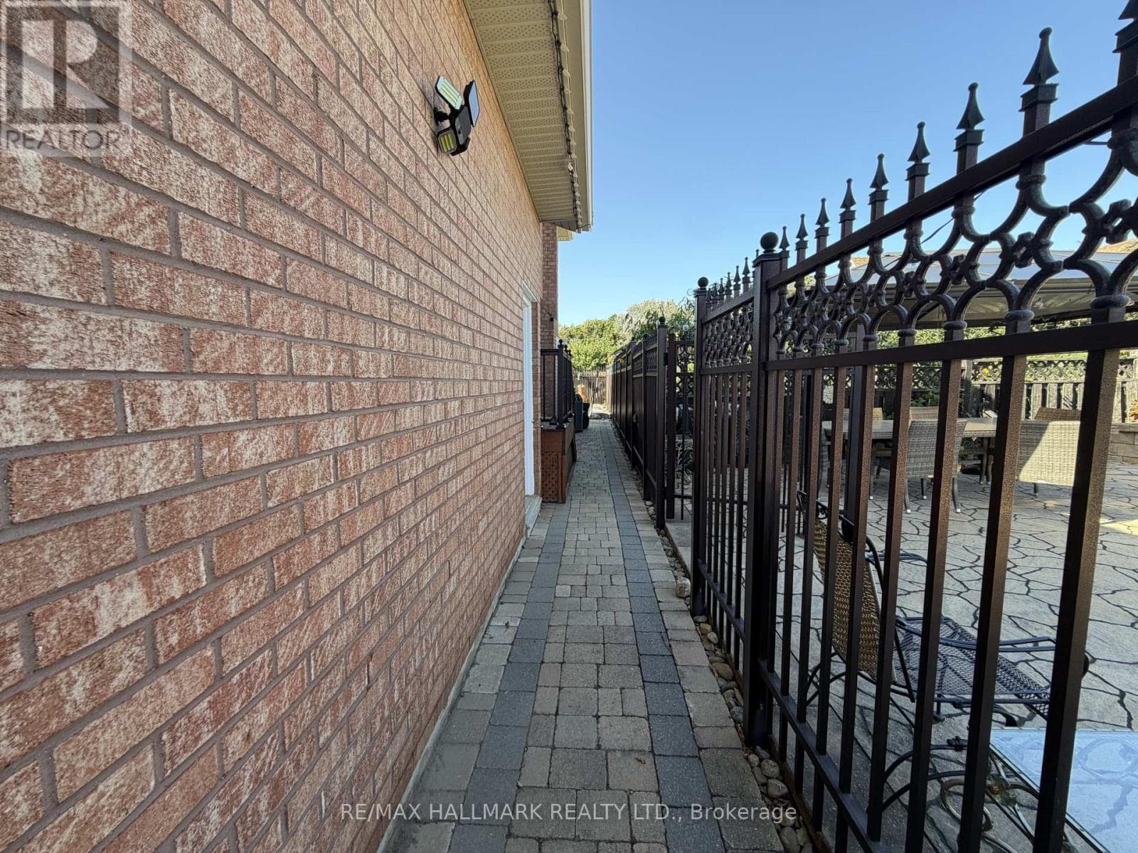 Single Family at BSMT- 190 Falstaff Avenue, Toronto (Rustic), Ontario - Photo 4 - RE/MAX Garden City Realty