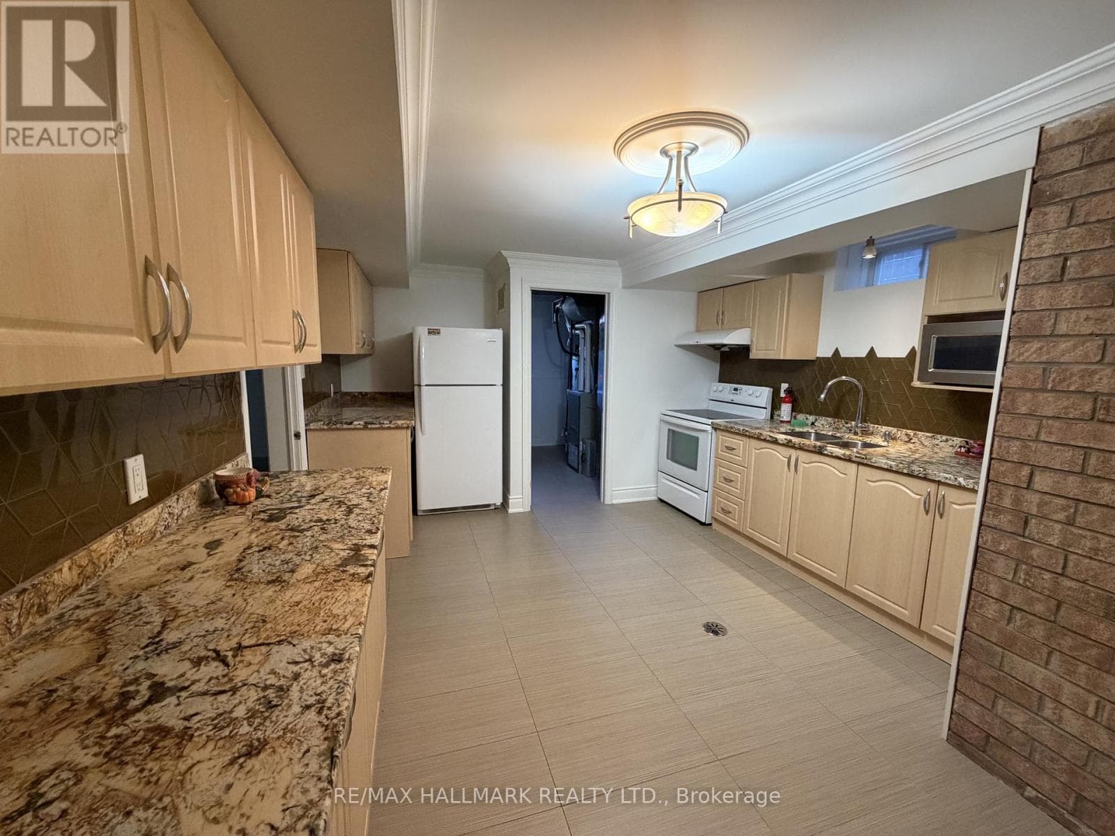 Single Family at BSMT- 190 Falstaff Avenue, Toronto (Rustic), Ontario - Photo 9 - RE/MAX Garden City Realty