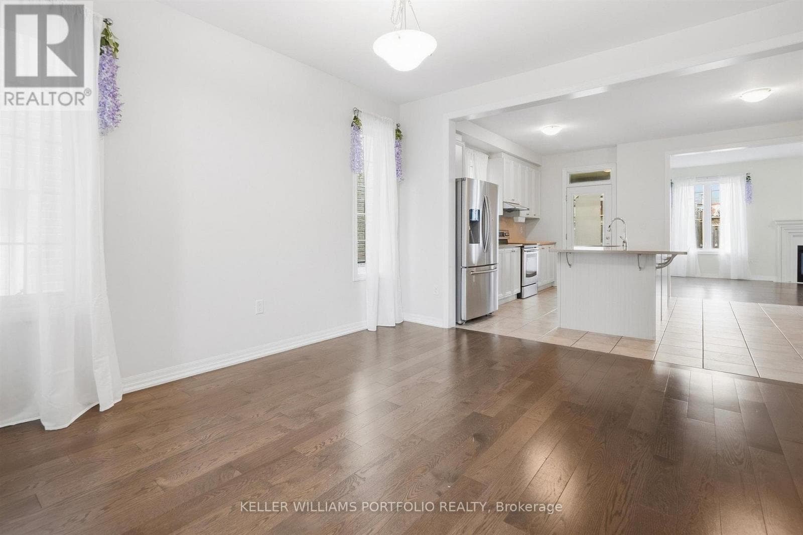 Single Family at 3131 Preserve Drive, Oakville (GO Glenorchy), Ontario - Photo 7 - RE/MAX Garden City Realty