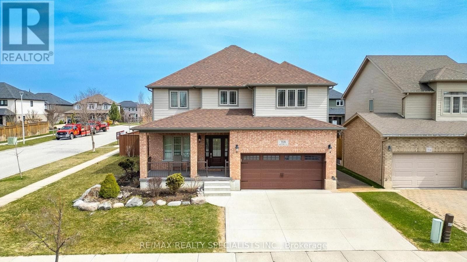 Single Family at 708 Spitfire Street, Woodstock (Woodstock - North), Ontario - Photo 4 - RE/MAX Garden City Realty