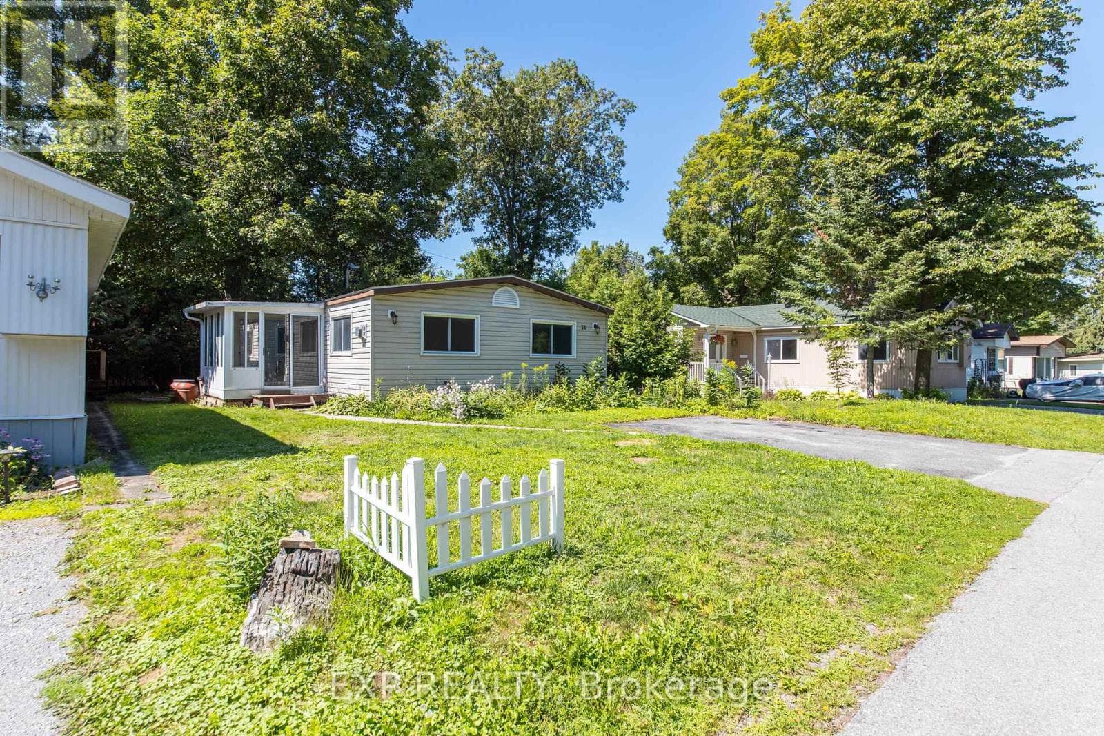 21 Maplewood Avenue