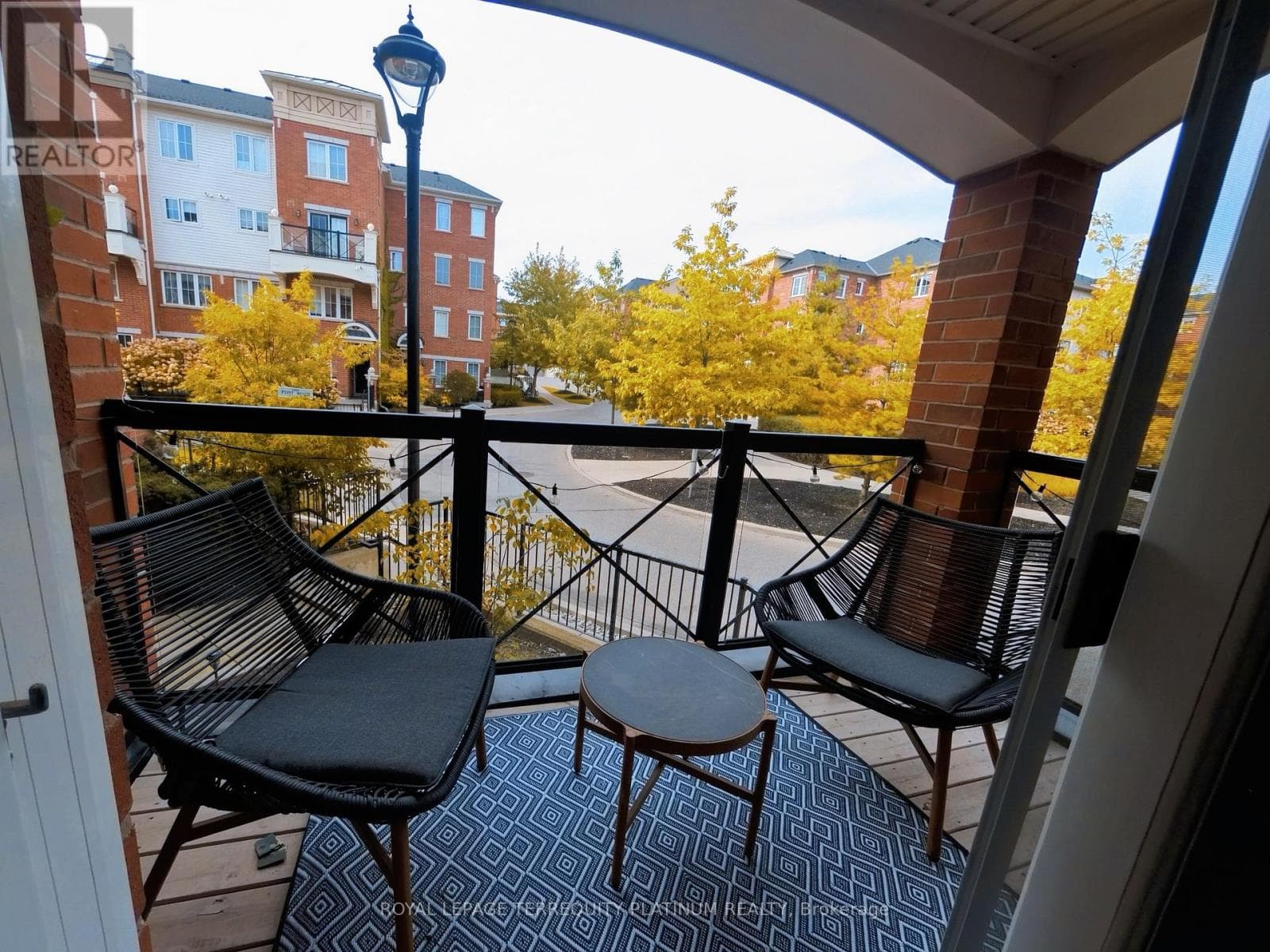 Single Family at 23- 2468 Post Road, Oakville (RO River Oaks), Ontario - Photo 10 - RE/MAX Garden City Realty