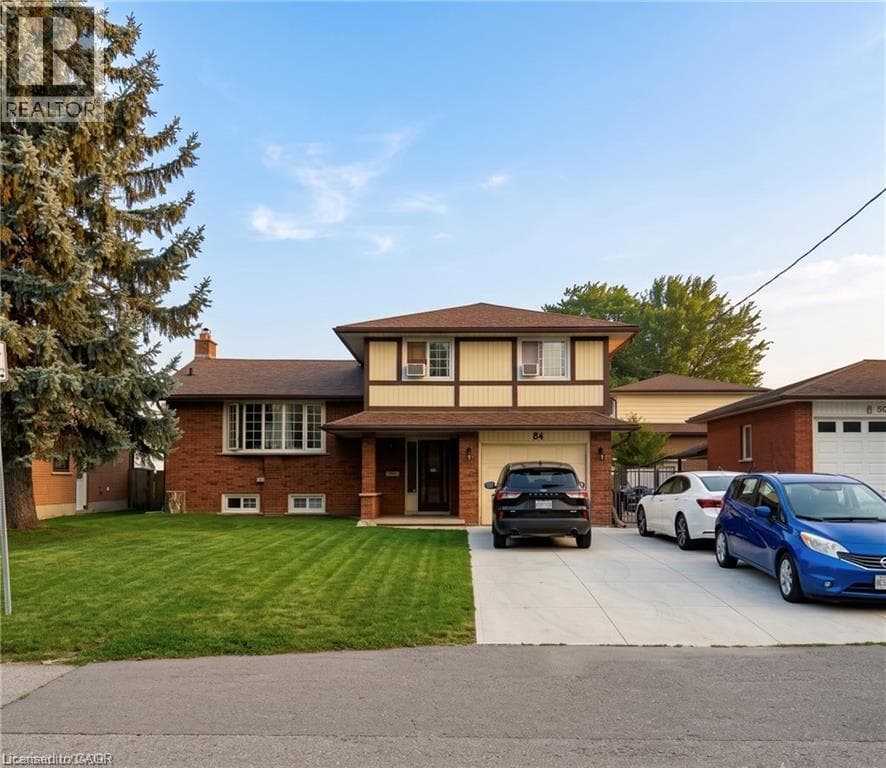 Single Family at 84 AMHERST Drive, Kitchener, Ontario - Photo 10 - RE/MAX Garden City Realty